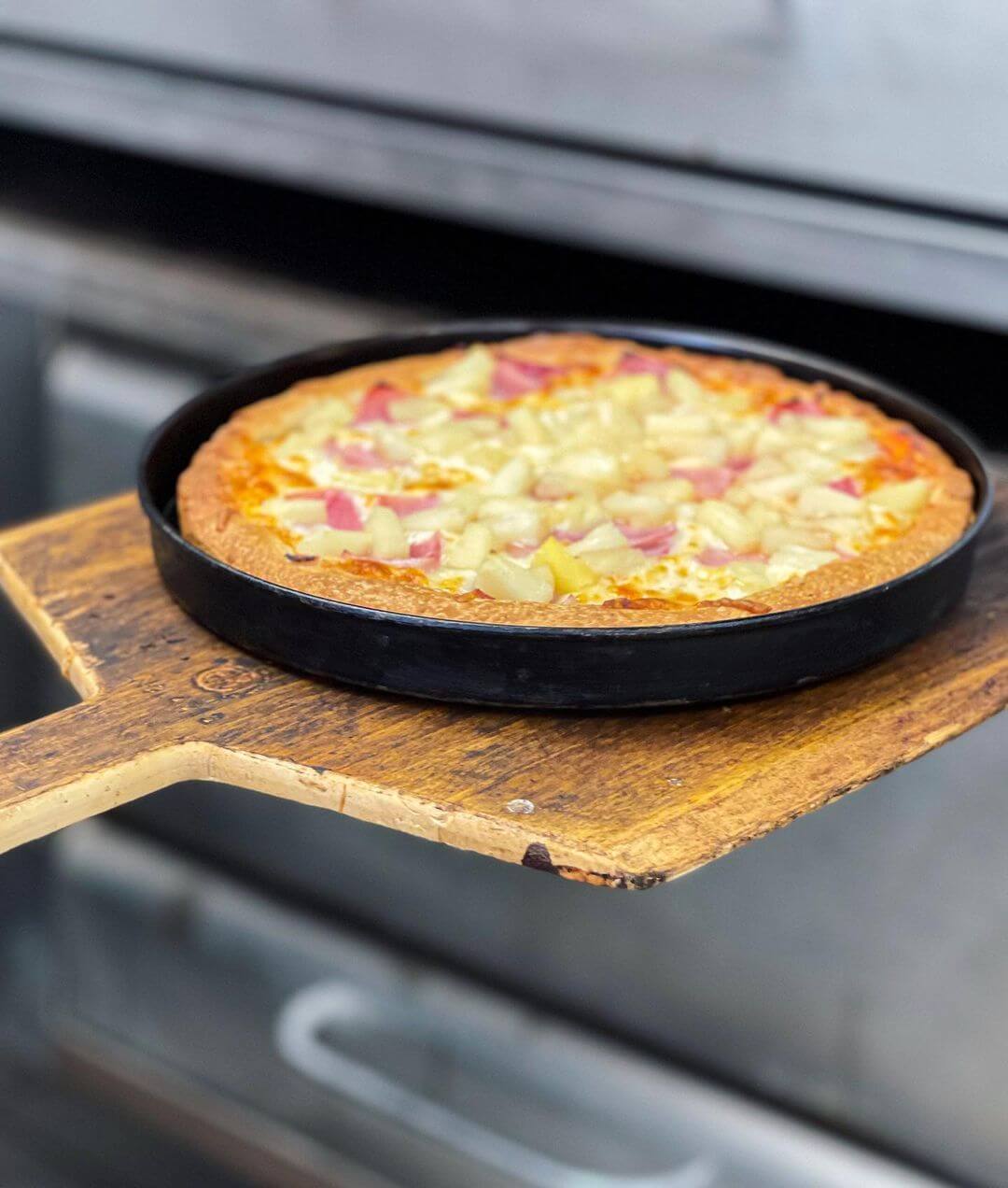 pizza in a pan