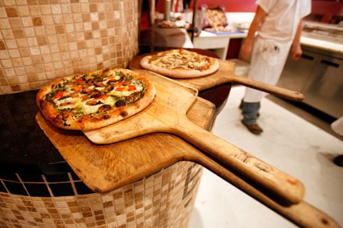 Italian pizza with tomato sauce